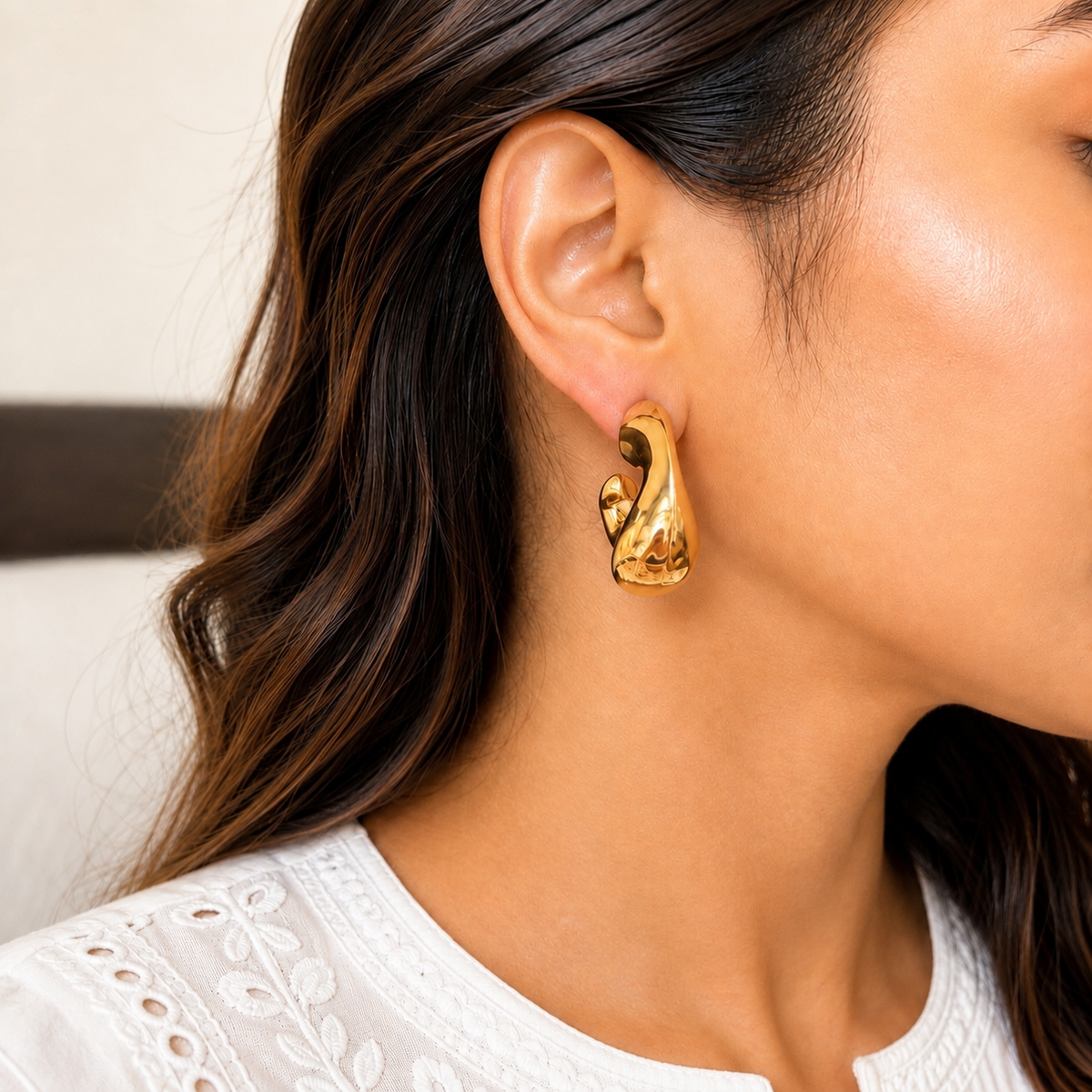 Curvy hoops