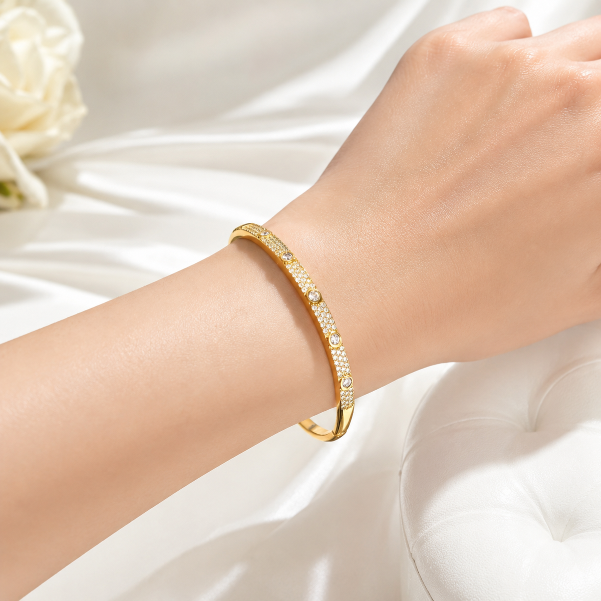Tara Glow bracelet