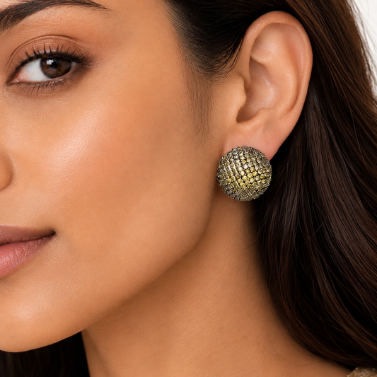 Spherical glitter studs