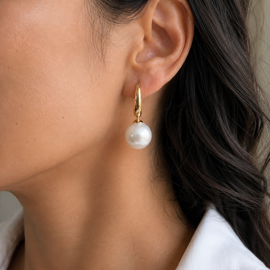 Amara hook Pearl earrings