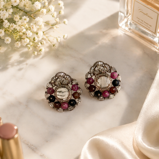Tiara stud earrings