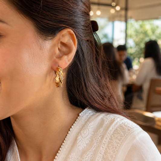Golden twist hoops