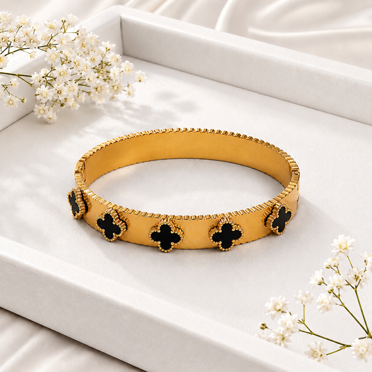 Black Clover bracelet