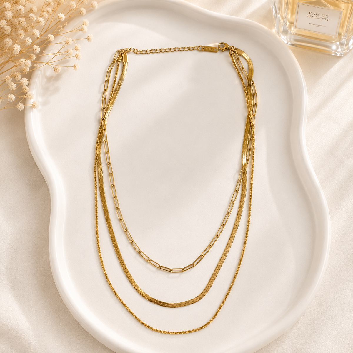Three layered necklace