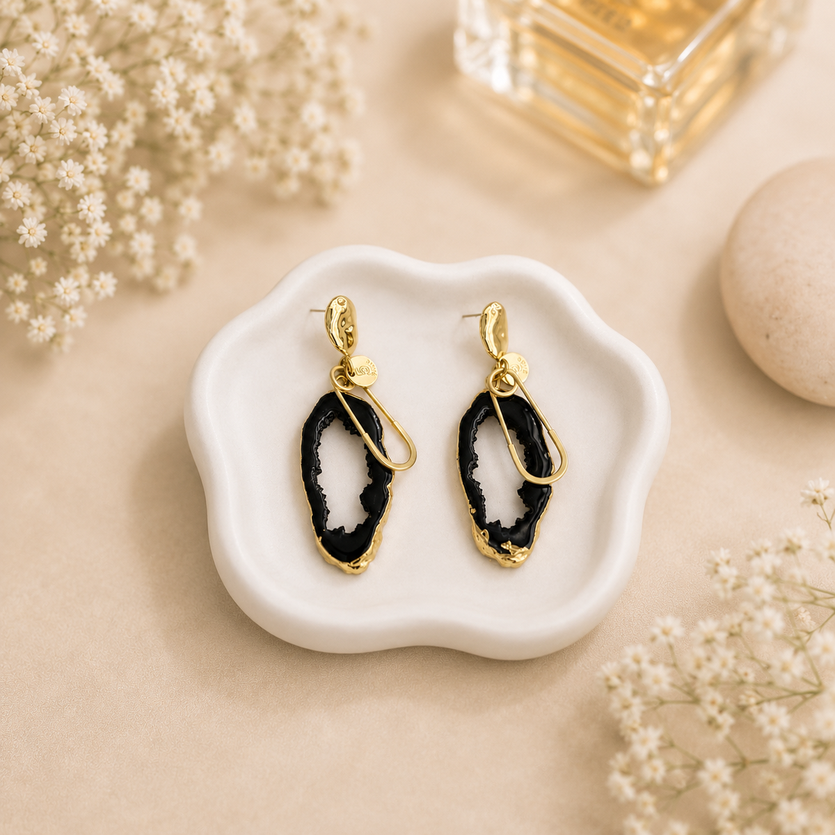 Drew black danglers