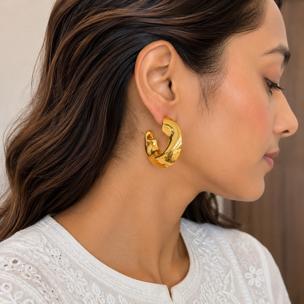 Curvy hoops