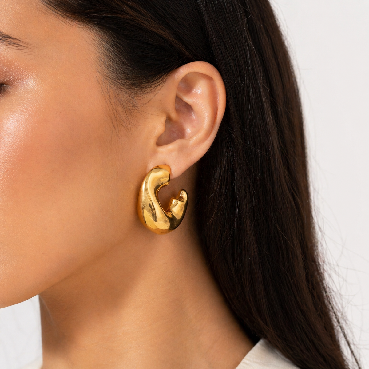 Curvy hoops