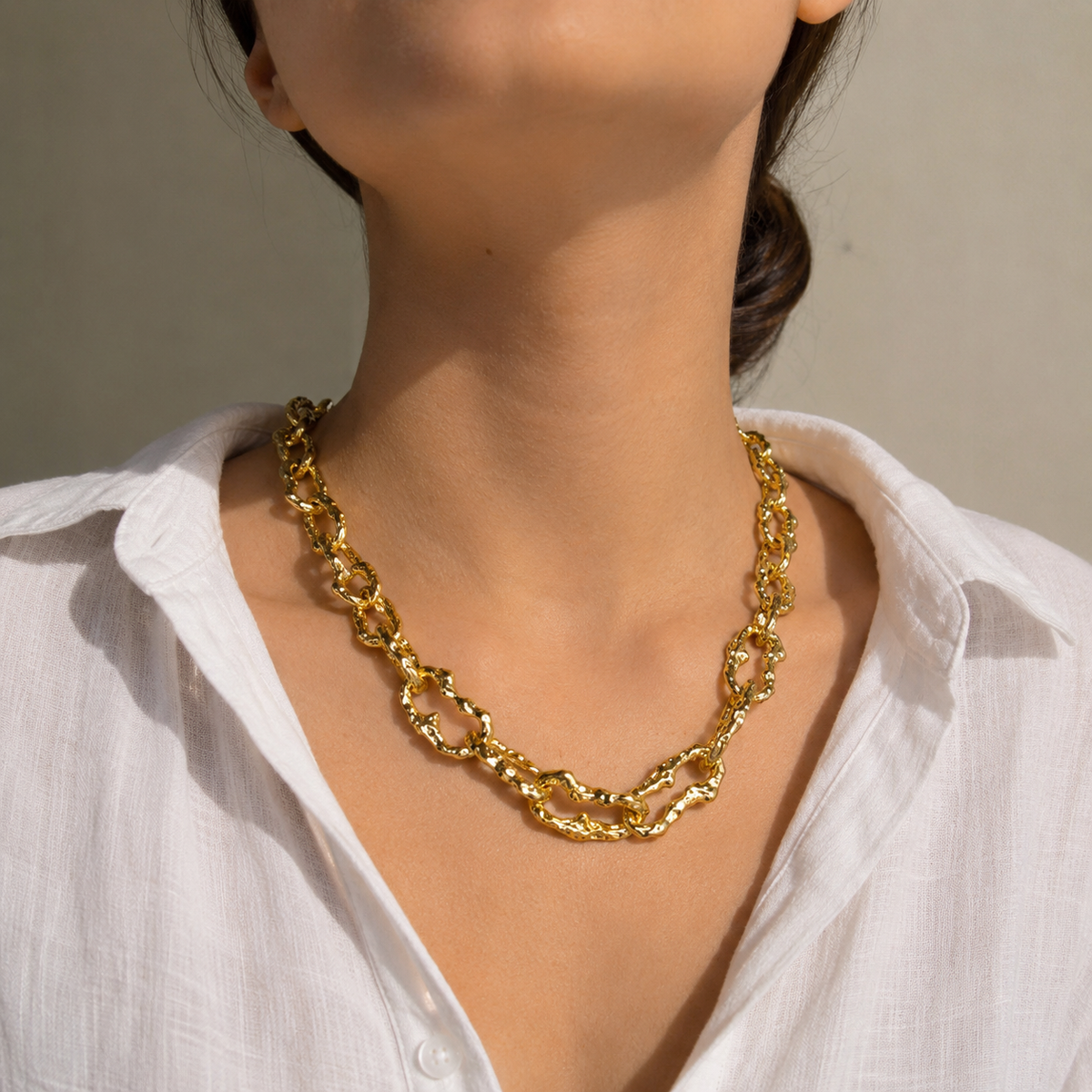 Textural link necklace