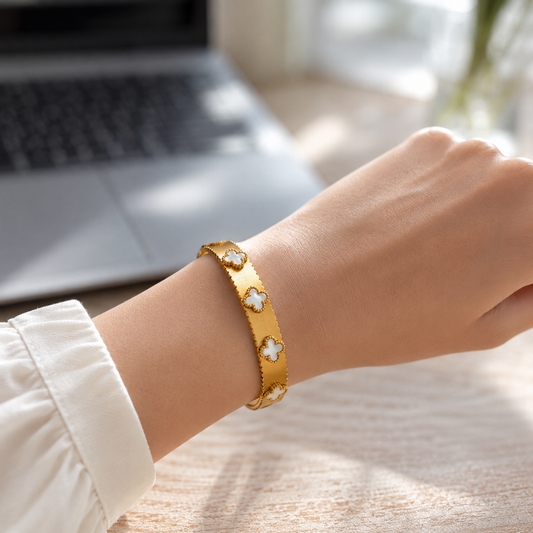 White clover bracelet