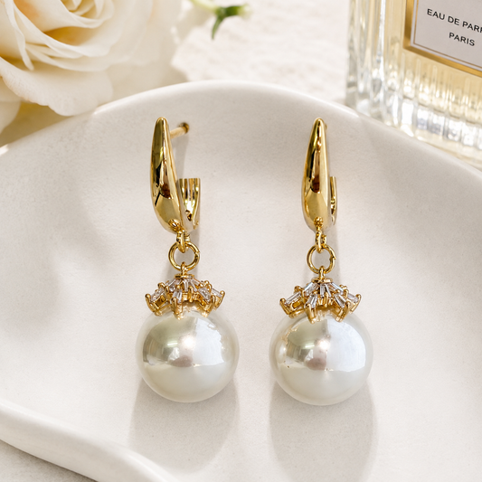 Elara Pearl drop earrings