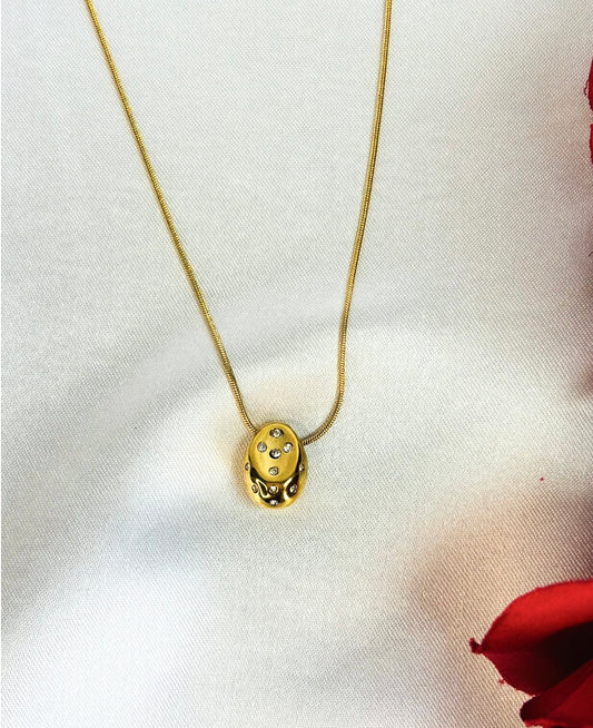 Gold Oval Diamond Scatter Necklace